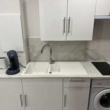 Studio Vue Sur Le Port Могио Екстериор снимка